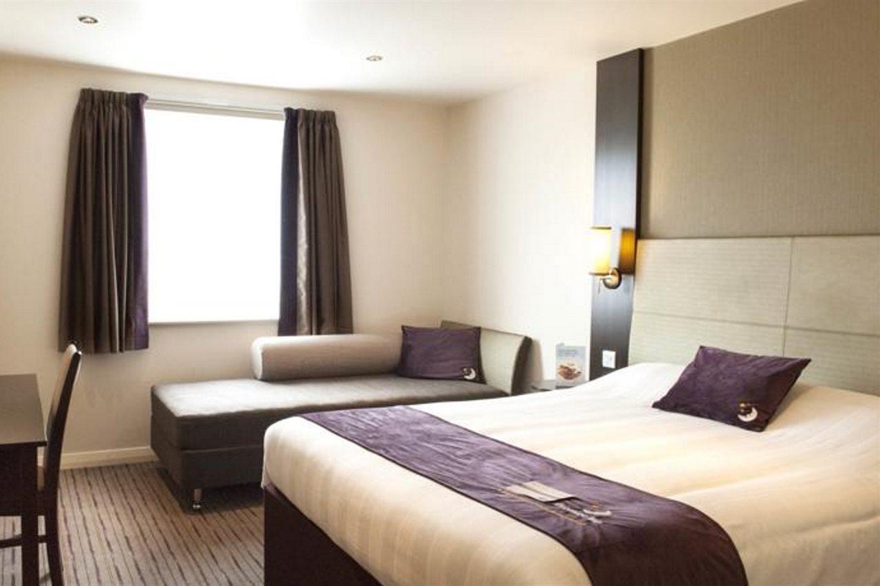 Premier Inn Milton Keynes South Ngoại thất bức ảnh